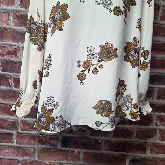 Maurices Floral Blouse M | White V Neck Long Sleeve Lightweight Boho Chic Top - Picture 6 of 7
